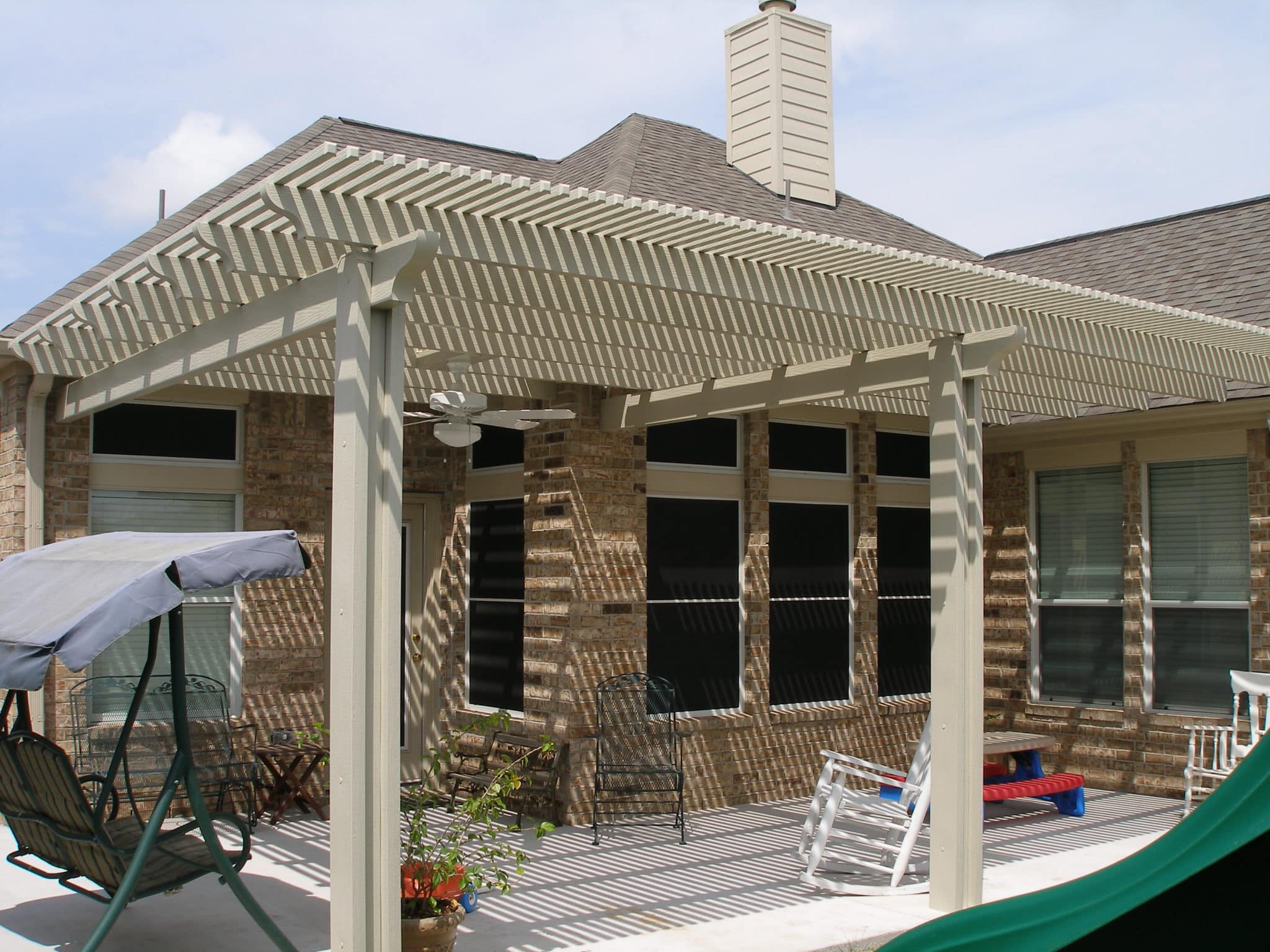 PERGOLA WITH ROOF​